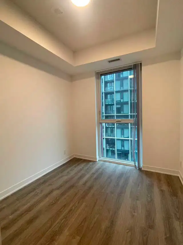 New condo 2 bedroom 2bathroom near Union Station rent by owner - Photo 8