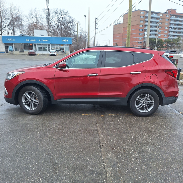 2017 Hyundai Santa Fe Sport Premium  2.4l 4cyl, 23 service recor - Photo 6