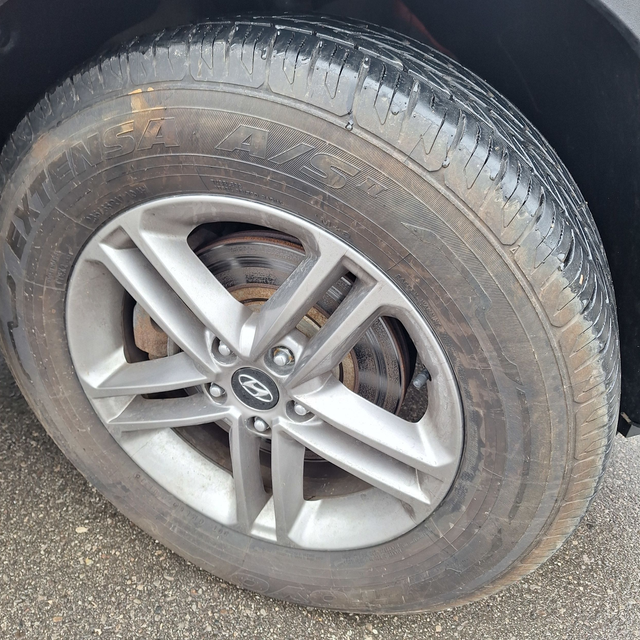 2017 Hyundai Santa Fe Sport Premium  2.4l 4cyl, 23 service recor - Photo 15