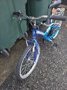 Giant Fixx Kids Single Speed Bicycle - Photo 3