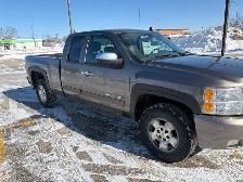 2012 Silverado safetied - Photo 2