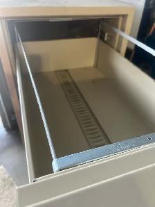 GUARDEX FIREPROOF SAFE- VERTICAL FILE UL RATED 1 HOUR $200OBO - Photo 4