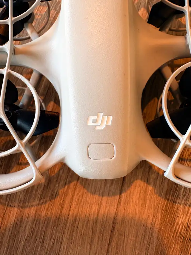 DJI NEO, Like New, Rarely Used - Photo 5