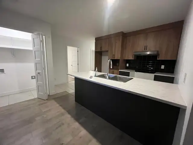 rez-de-chaussée 5 1/2 - Photo 2