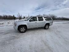 2012 Suburban - Photo 4