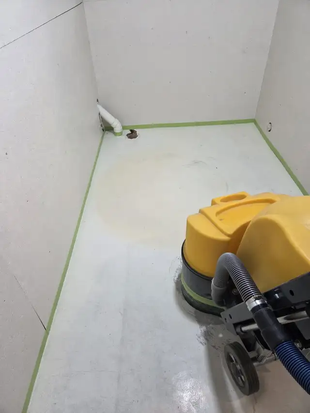 epoxy flooring - Photo 5