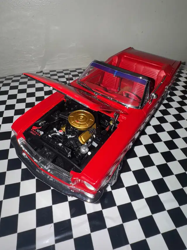 1:18 - 1964 1/2 MUSTANG CONVERTIBLE - OVER 1500 DIECASTS - Photo 3