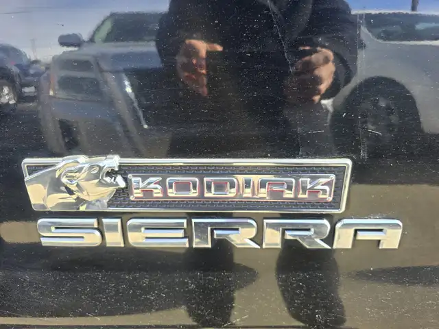 2016 GMC Sierra 1500 SLE  4WD :No Accident ReportWell Maintaine - Photo 14