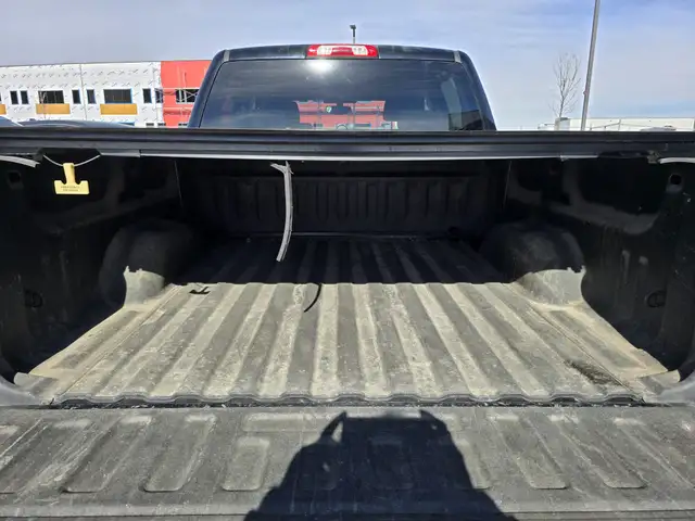 2016 GMC Sierra 1500 SLE  4WD :No Accident ReportWell Maintaine - Photo 18