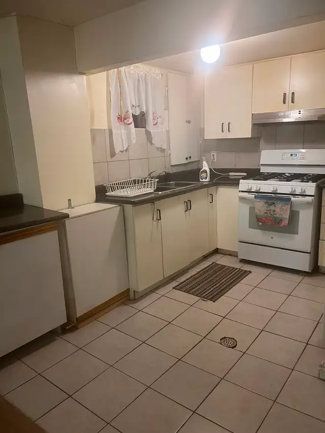 Basement for Rent - Photo 4