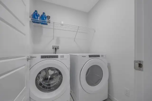 Newly Built 3.5 Bedroom Single-Family Home $490000 - Photo 7