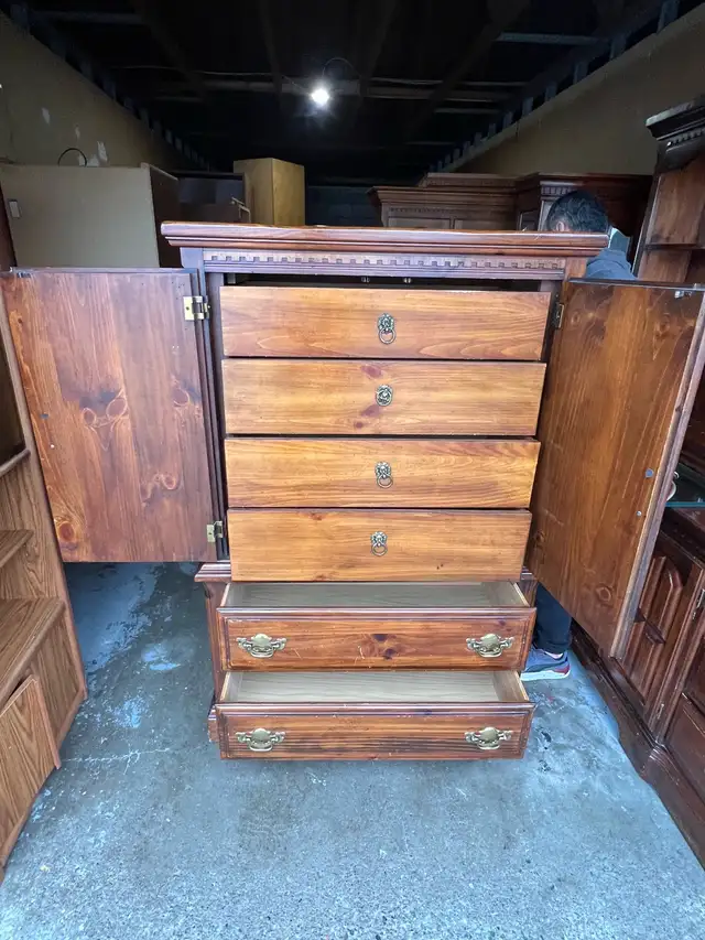 Free delivery used solid wood Wooden Armoire with Drawers - Photo 8