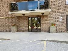 Room for Rent to Mature Female or Mature Student - In Barrie