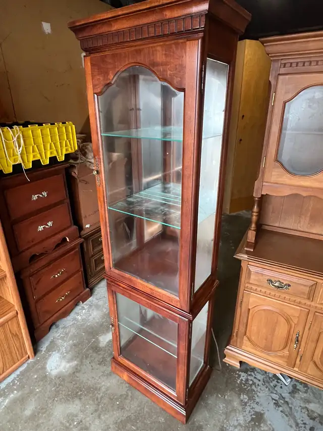 Free delivery used Wooden Curio Display Cabinet - Photo 5