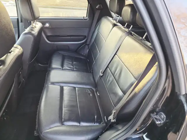 2010 Ford Escape  Limited Navigation Leather Heated Seats - Photo 8