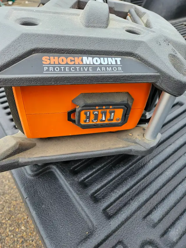 Rigid jobsite radio. $ 80 - Photo 3