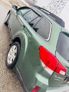 2011 Subaru Outback AWD ( LIMITED ) - Photo 2