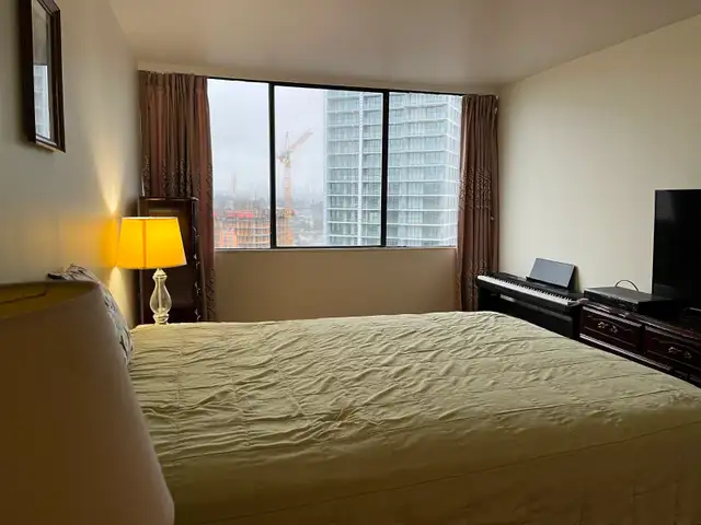 SPACIOUS 2 BEDROOM APARTMENT - Photo 7