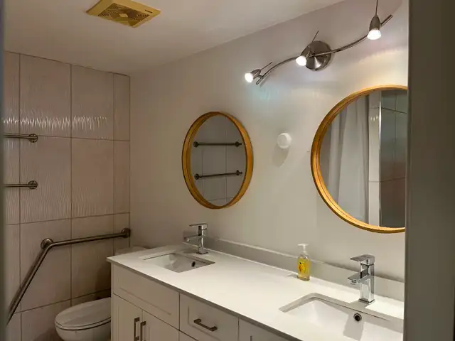 SPACIOUS 2 BEDROOM APARTMENT - Photo 8