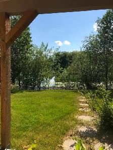 Sherwood Park Lakeside walkout basement suite - Photo 11