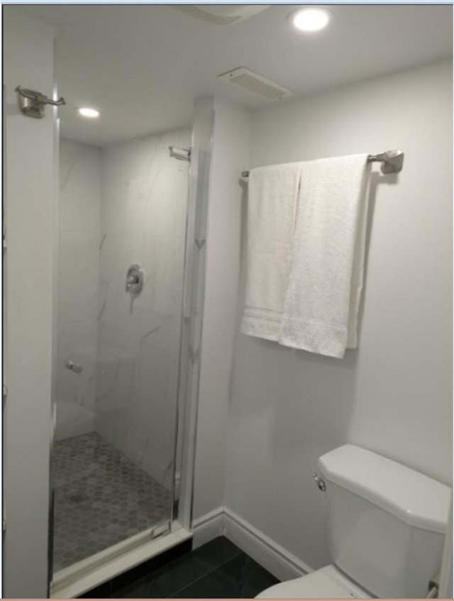 Fully Furnished Private 1-Bedroom Apartment, North York - Photo 10