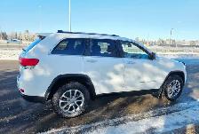 2016 Jeep Grand Cherokee Limited Excellent Condition - Photo 2
