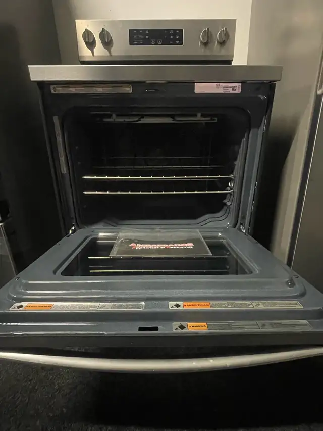 NEW 30" Whirlpool Range Stove Convection & Air Fry (Self Clean) - Photo 3