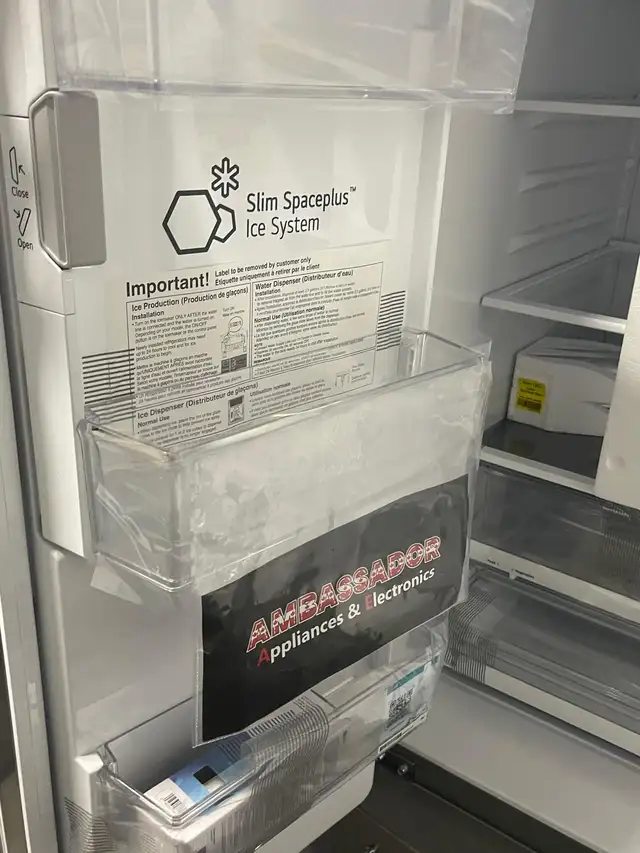 NEW 36" LG 4 Door Ice&Water Dispenser Fridge(28 Cu.Ft) Stainless - Photo 9