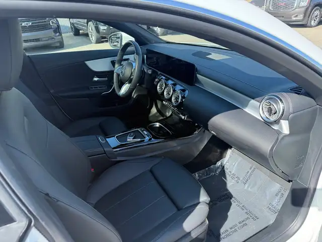 2025 Mercedes-Benz CLA CLA250 4MATIC 4DR Coupe NAVI/B.CAM/LEATHE - Photo 16