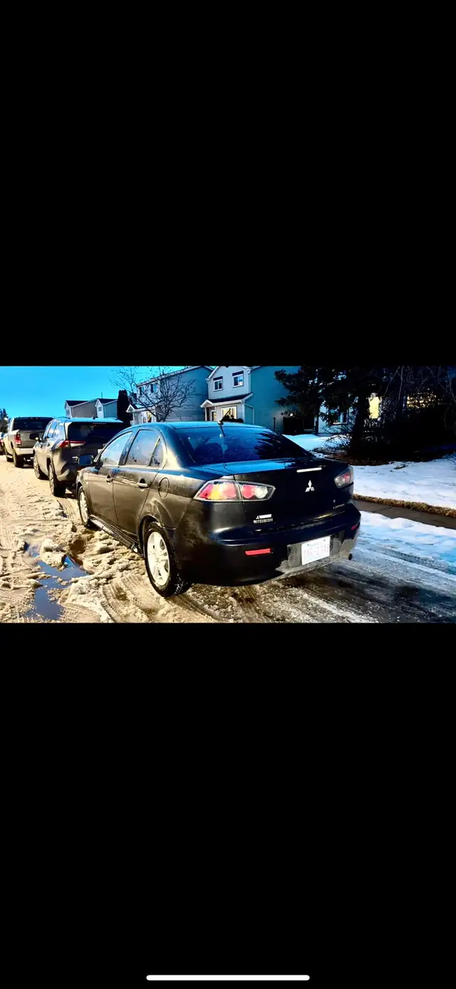 2011 Mitsubishi Lancer - Photo 2
