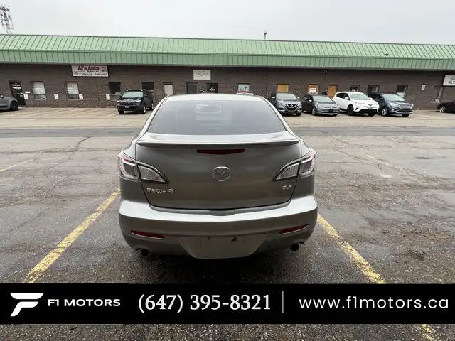 2010 MAZDA3 Grand Touring FWD | Clean Carfax | 14 Service Record - Photo 3