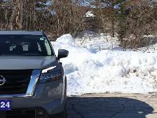 2024 Nissan Pathfinder SL- Pano Roof - Heated Seats - Photo 6