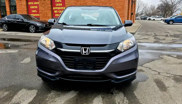 2017 Honda HR-V 4WD 4dr CVT LX | NO ACCIDENTS | HEATED SEATS | L - Photo 2
