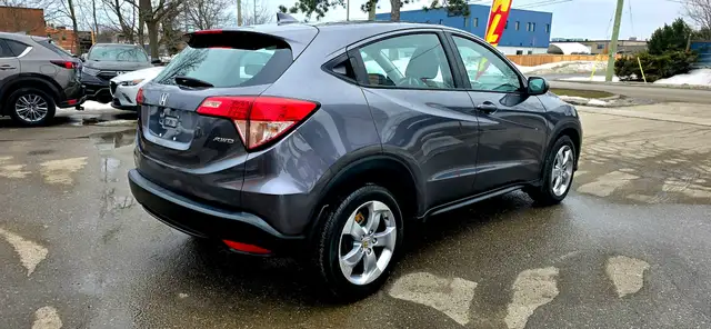 2017 Honda HR-V 4WD 4dr CVT LX | NO ACCIDENTS | HEATED SEATS | L - Photo 5