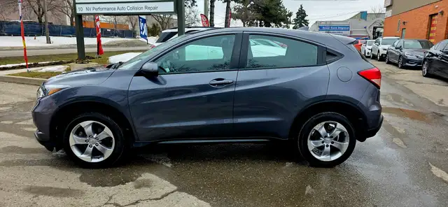 2017 Honda HR-V 4WD 4dr CVT LX | NO ACCIDENTS | HEATED SEATS | L - Photo 8