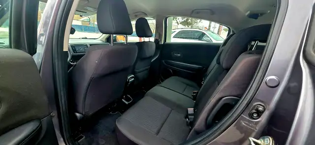 2017 Honda HR-V 4WD 4dr CVT LX | NO ACCIDENTS | HEATED SEATS | L - Photo 10