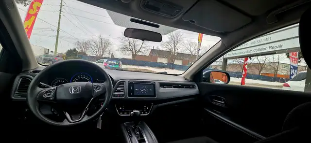 2017 Honda HR-V 4WD 4dr CVT LX | NO ACCIDENTS | HEATED SEATS | L - Photo 12