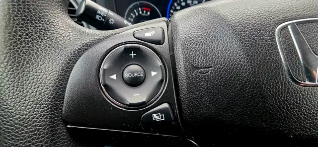 2017 Honda HR-V 4WD 4dr CVT LX | NO ACCIDENTS | HEATED SEATS | L - Photo 15