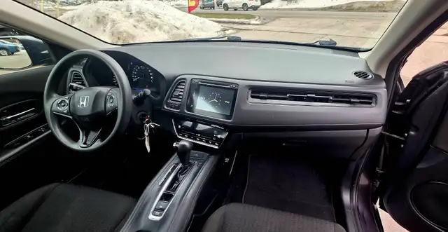 2017 Honda HR-V 4WD 4dr CVT LX | NO ACCIDENTS | HEATED SEATS | L - Photo 18
