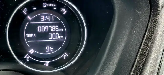 2017 Honda HR-V 4WD 4dr CVT LX | NO ACCIDENTS | HEATED SEATS | L - Photo 23