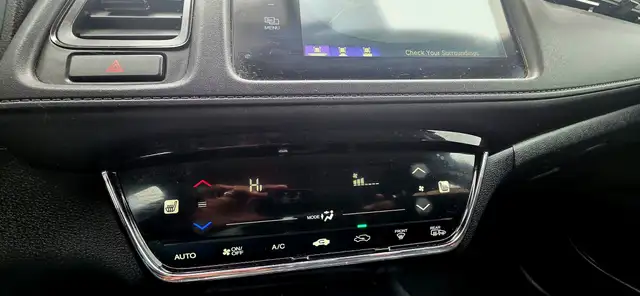 2017 Honda HR-V 4WD 4dr CVT LX | NO ACCIDENTS | HEATED SEATS | L - Photo 26