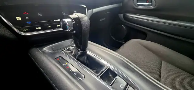 2017 Honda HR-V 4WD 4dr CVT LX | NO ACCIDENTS | HEATED SEATS | L - Photo 27