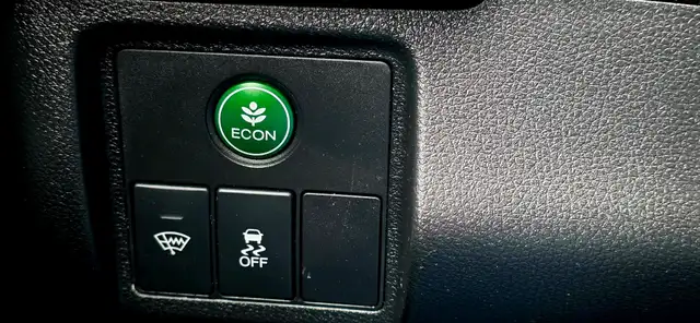 2017 Honda HR-V 4WD 4dr CVT LX | NO ACCIDENTS | HEATED SEATS | L - Photo 29