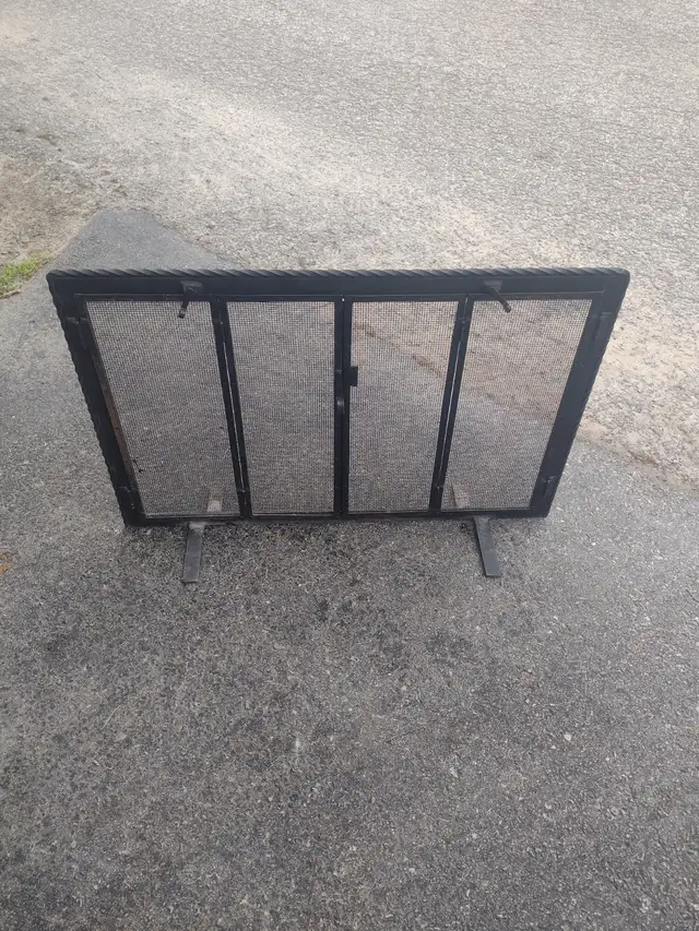 24 x 37 heavy duty fireplace screen
