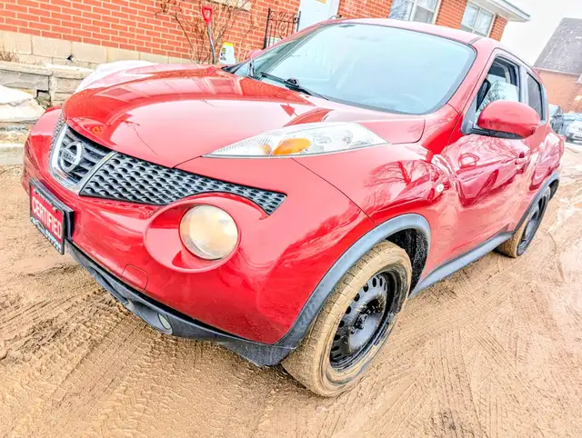 2012 Nissan Juke SV AWD | Clean title! | Sun-roof! | Heated seat - Photo 2