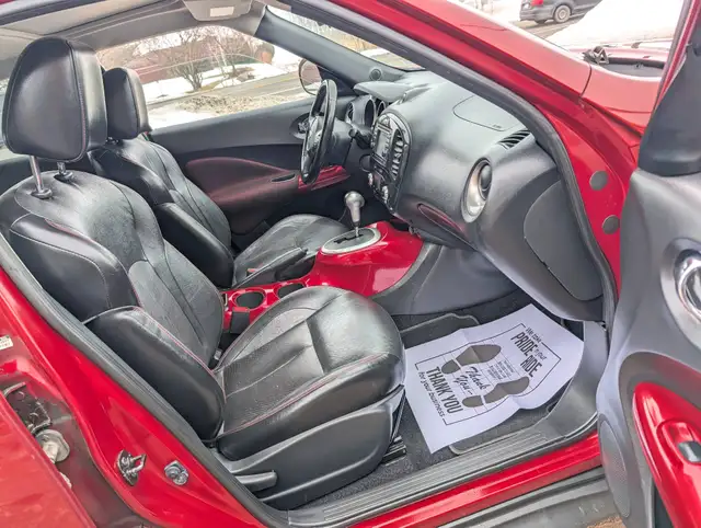 2012 Nissan Juke SV AWD | Clean title! | Sun-roof! | Heated seat - Photo 9