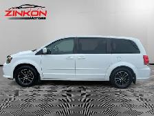 2016 Dodge Grand Caravan R/T | CLEAN CARFAX | LEATHER | NAVI | B - Photo 2