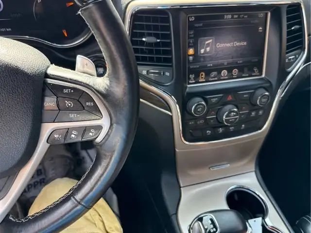 2015 JEEP GRAND CHEROKEE  4X4  NO ACCIDENTS  DIESEL OVERLAND - Photo 9