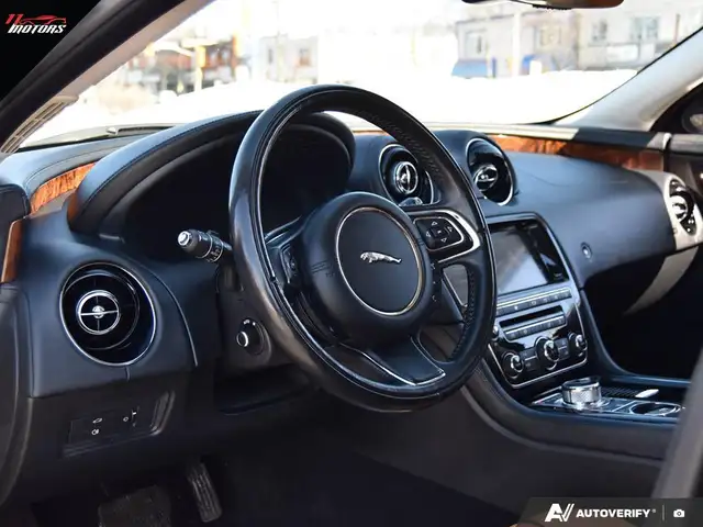 2019 Jaguar XJ XJ R-Sport AWD | LOADED! | MASSAGE SEATS | NO ACC - Photo 13