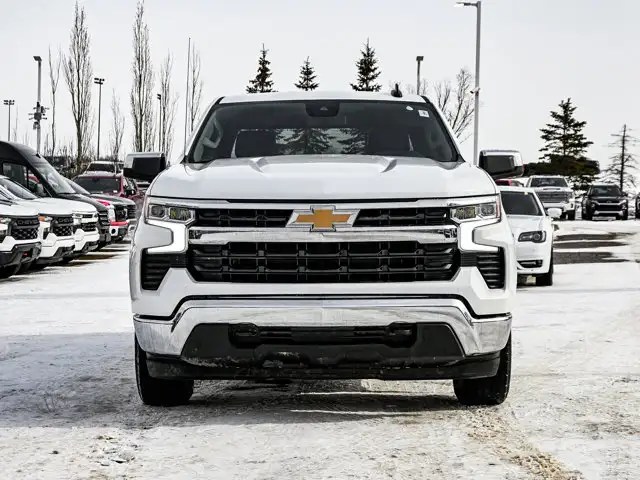 2025 Chevrolet Silverado 1500 LT 5.3L - Photo 3